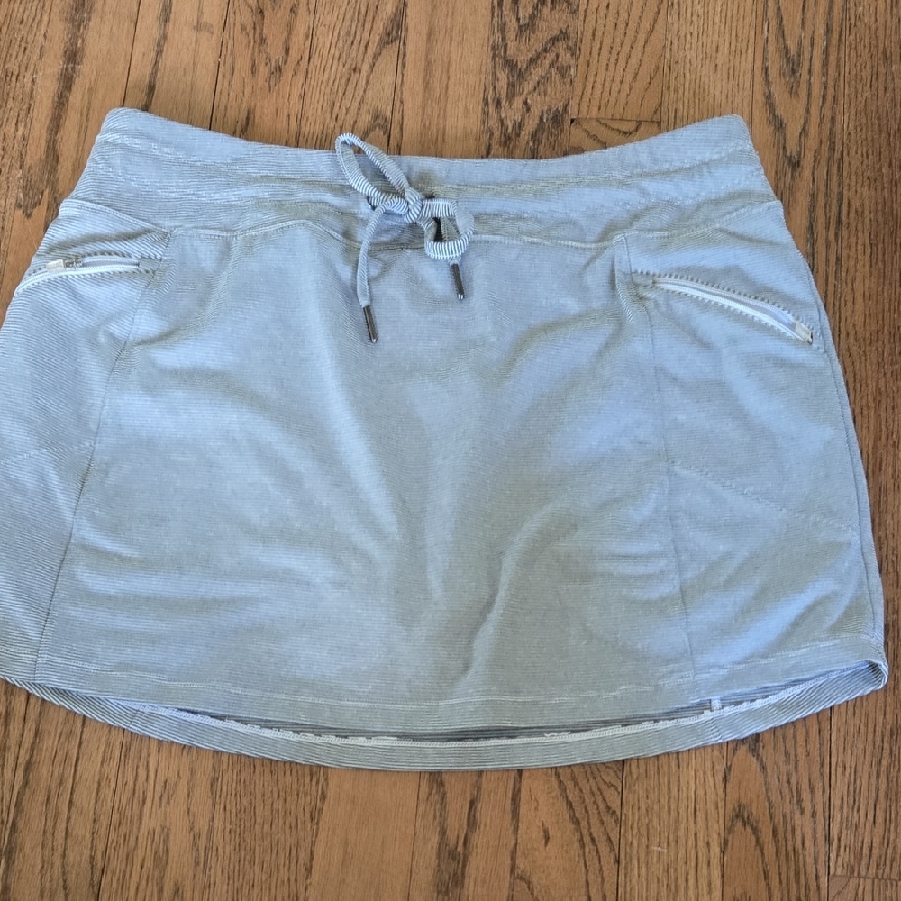 Kyodan Light Gray/white Stripe Skort
